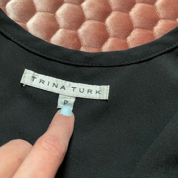 Black Zip Front Tank Trina Turk - Picture 4 of 4